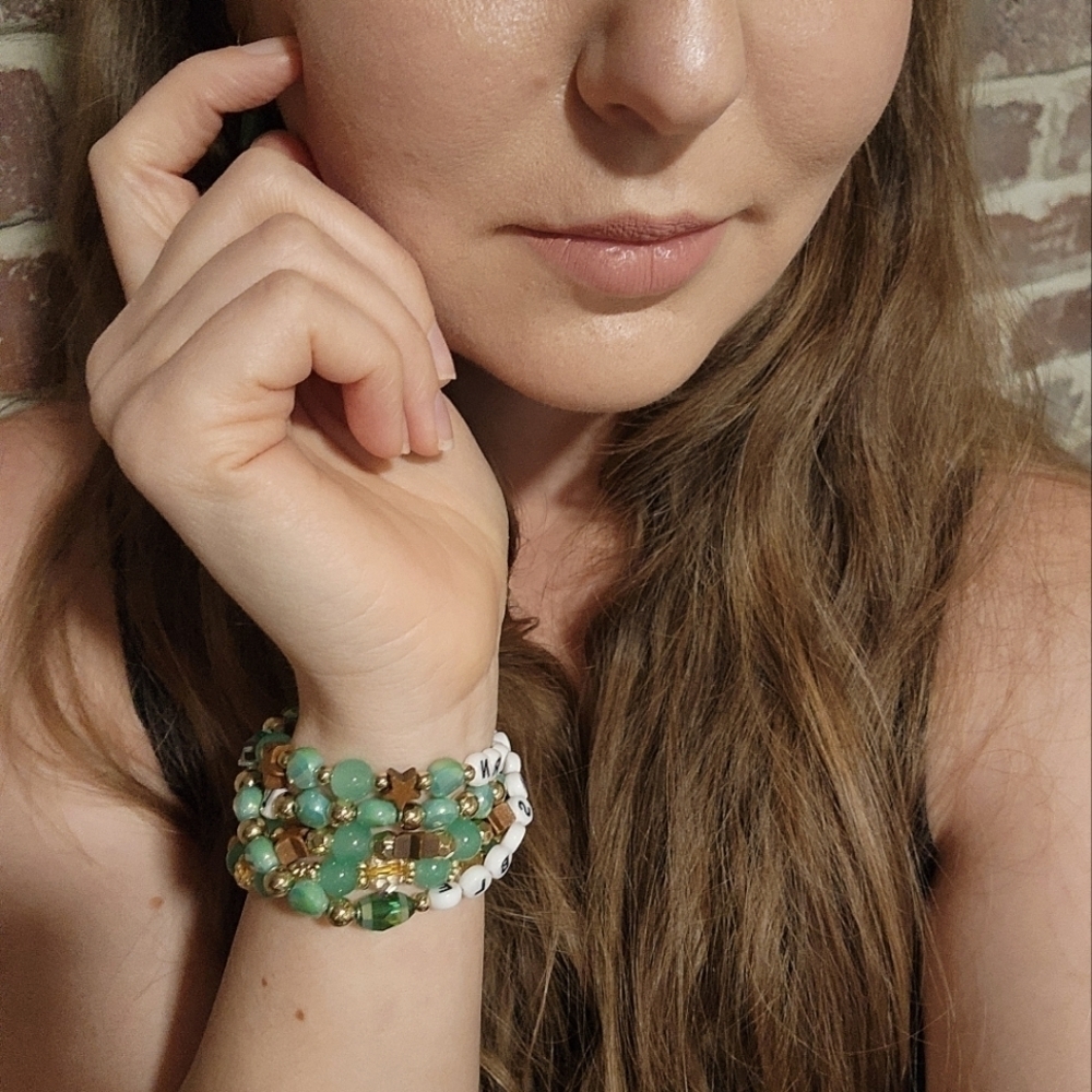 Taylor Swift Debut Inspired Friendship Bracelets Set Of 5 - Picture 10 of 10